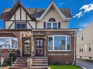 8924 70th Rd, Flushing, NY 11375