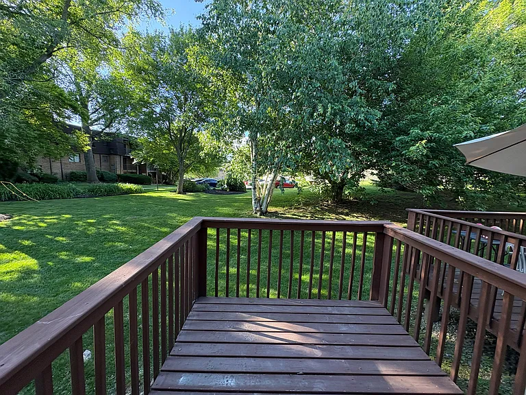 2510 Pond View Dr — Photo 6
