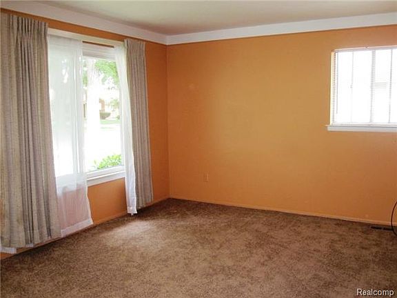 4th image of 12832 Royal Grand St
