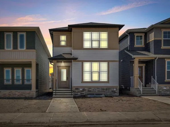 399 E Hotchkiss Mnr SE, Calgary, AB T3S 0N3
