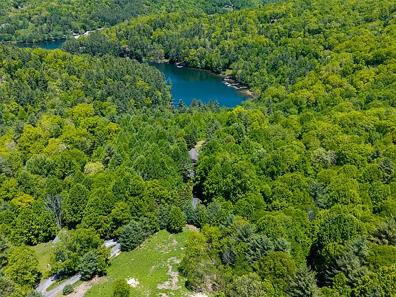 8th image of 321 Woods Mountain Trail