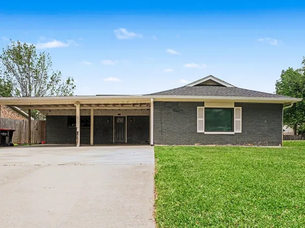 5318 Hemlock Dr, Baytown, TX 77521