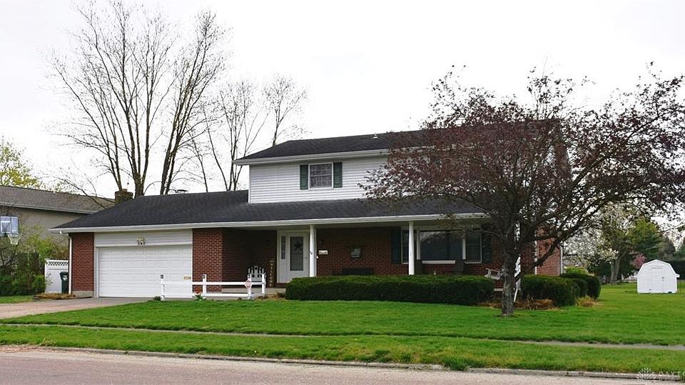 1st image of 543 Robin Hood Ln