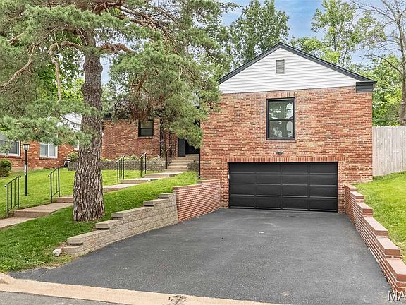 3rd image of 712 Francis Pl