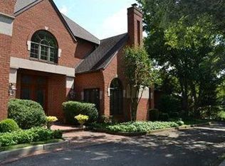 1005 W Waldheim Rd, Pittsburgh, PA 15215