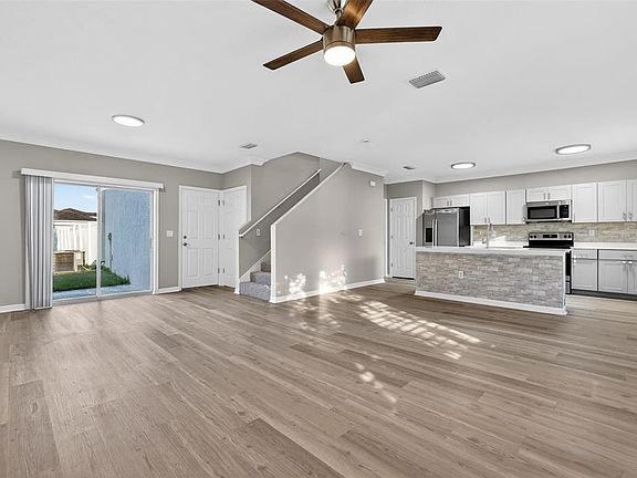 3rd image of 13025 PENNYBROOK DRIVE