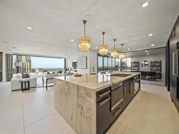 700 Front St Unit 2303, San Diego, CA 92101