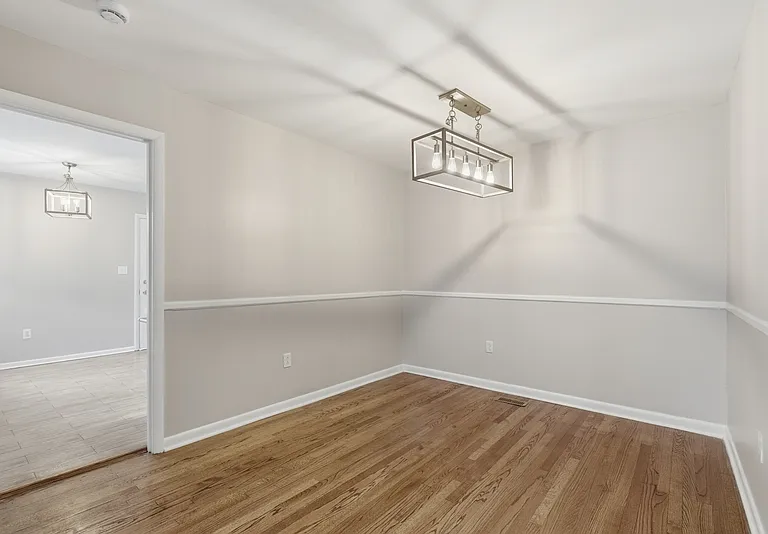 752 Ticonderoga Ave — Photo 12