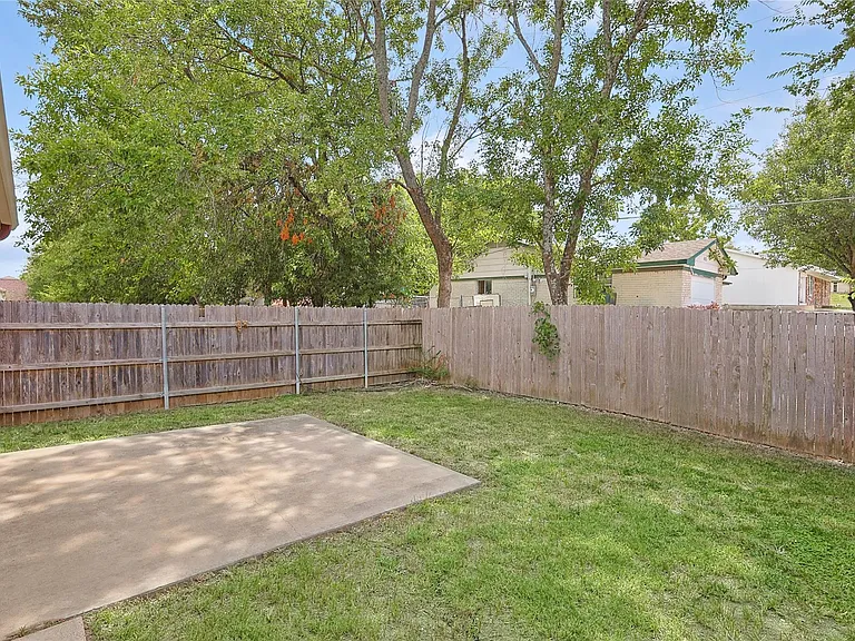 819 Parkplace Rdg — Photo 19