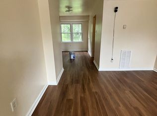 8595 Pioneer Dr, Severn, MD 21144