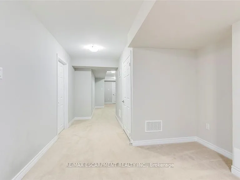 3087 Eberly Woods Dr — Photo 36