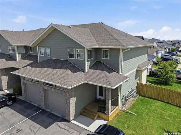 UNIT 34-1550 Paton CRESCENT, Saskatoon, SK S7T 0J1