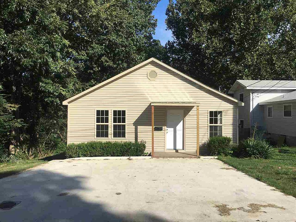2nd image of 1208 Turner St