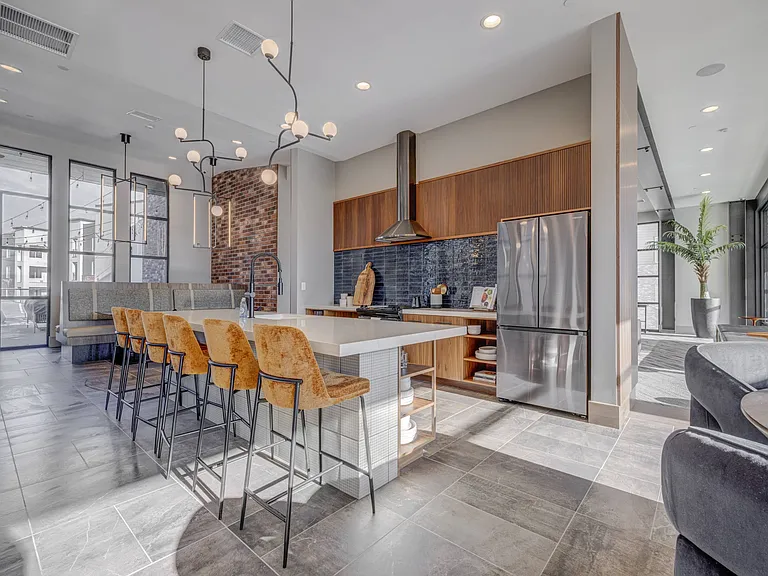 13601 S 600 W — Photo 23