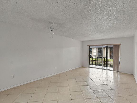5th image of 8051 Colony Circle #203