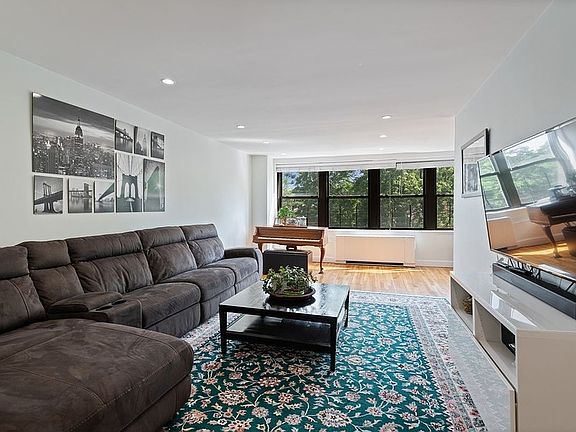 3rd image of 18-55 Corporal Kennedy St #3K
