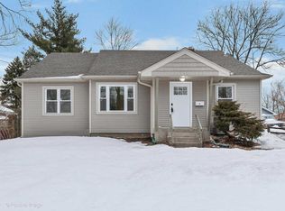 22 W Harrison Rd, Lombard, IL 60148