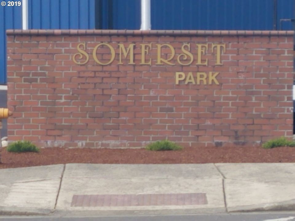 1st image of 100 NE Somerset Ct