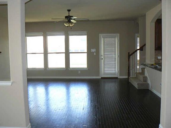3rd image of 4104 Burwood Dr