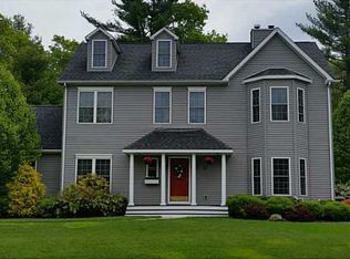 17 Shadow Ridge Dr, Richmond, RI 02812