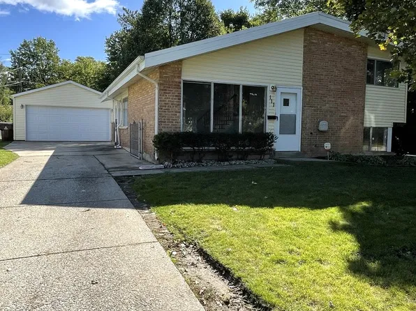 111 Willow St, Park Forest, IL 60466