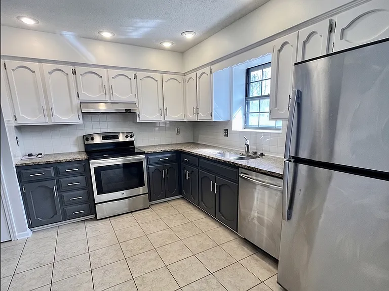 500 SE Sherri Ln — Photo 12