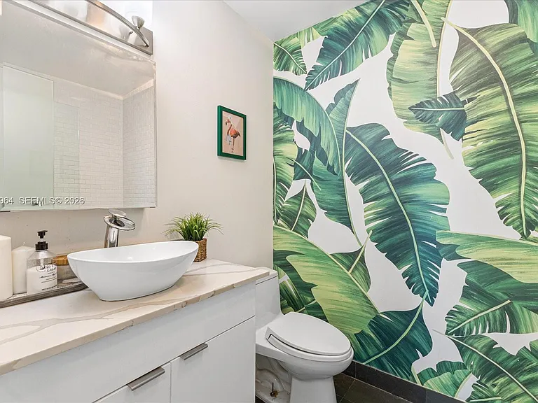 1700 Meridian Ave #203 — Photo 11