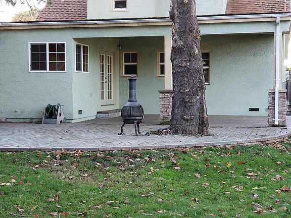 2nd image of 5940 Mariposa Ave
