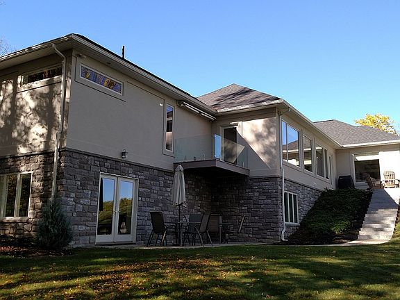 2nd image of 4963 Hillcrest Dr