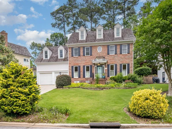 8420 Caldbeck Dr, Raleigh, NC 27615