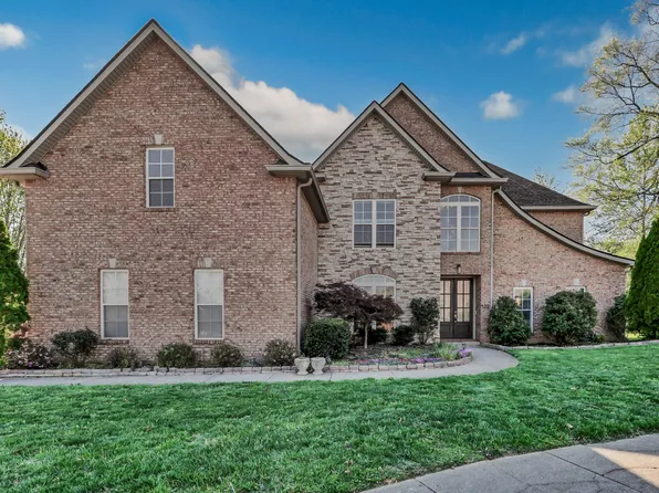 132 Lyme Dr, Clarksville, TN 37043