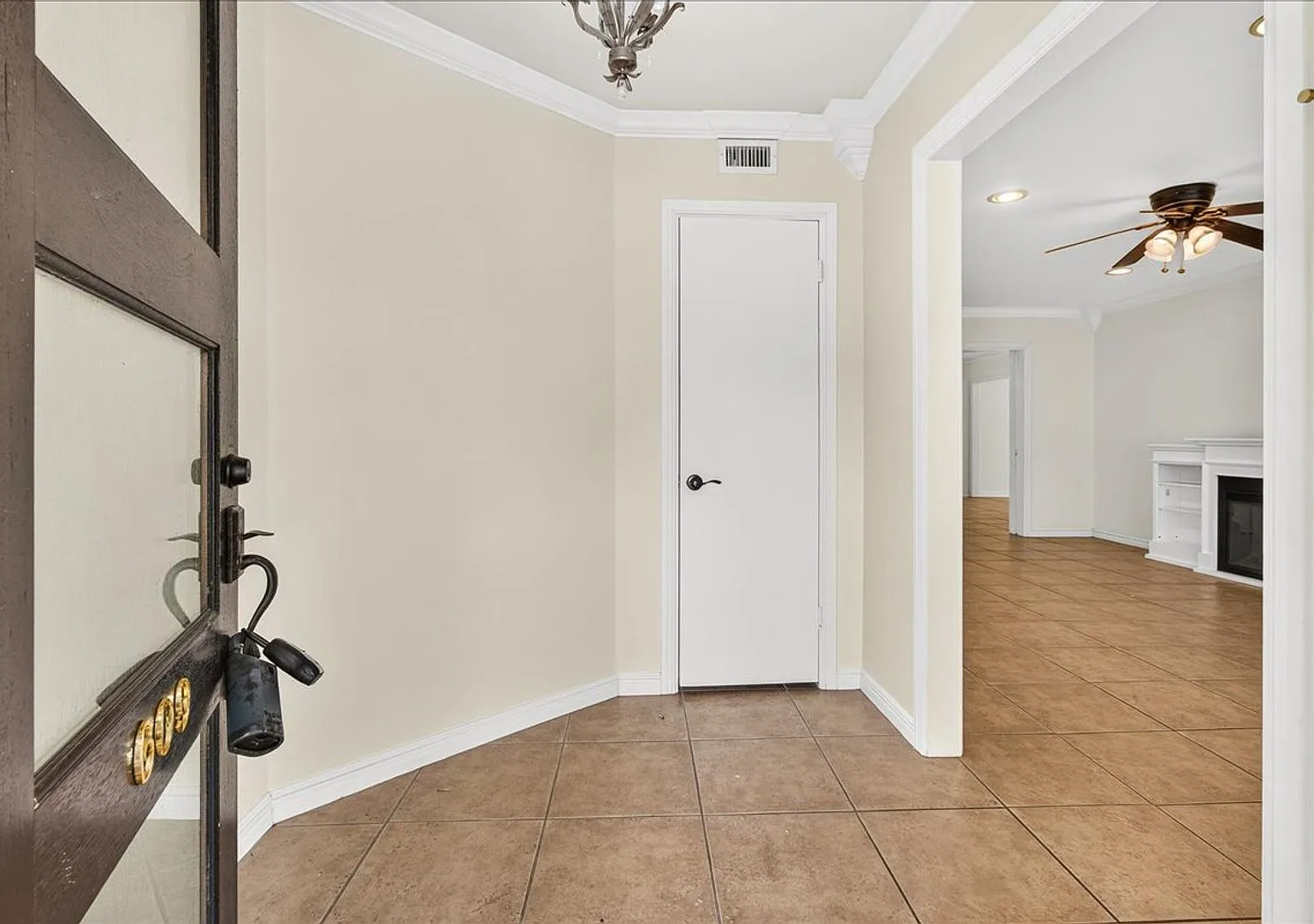 609 Peerman - 4/bed 3/bath - $2995/month — Photo 3