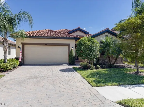 11395 Shady Blossom Dr, Fort Myers, FL 33913