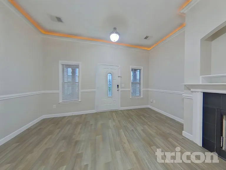 801 Alley Ridge Dr — Photo 2
