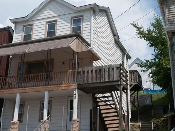 740 Boquet St, Mc Kees Rocks, PA 15136