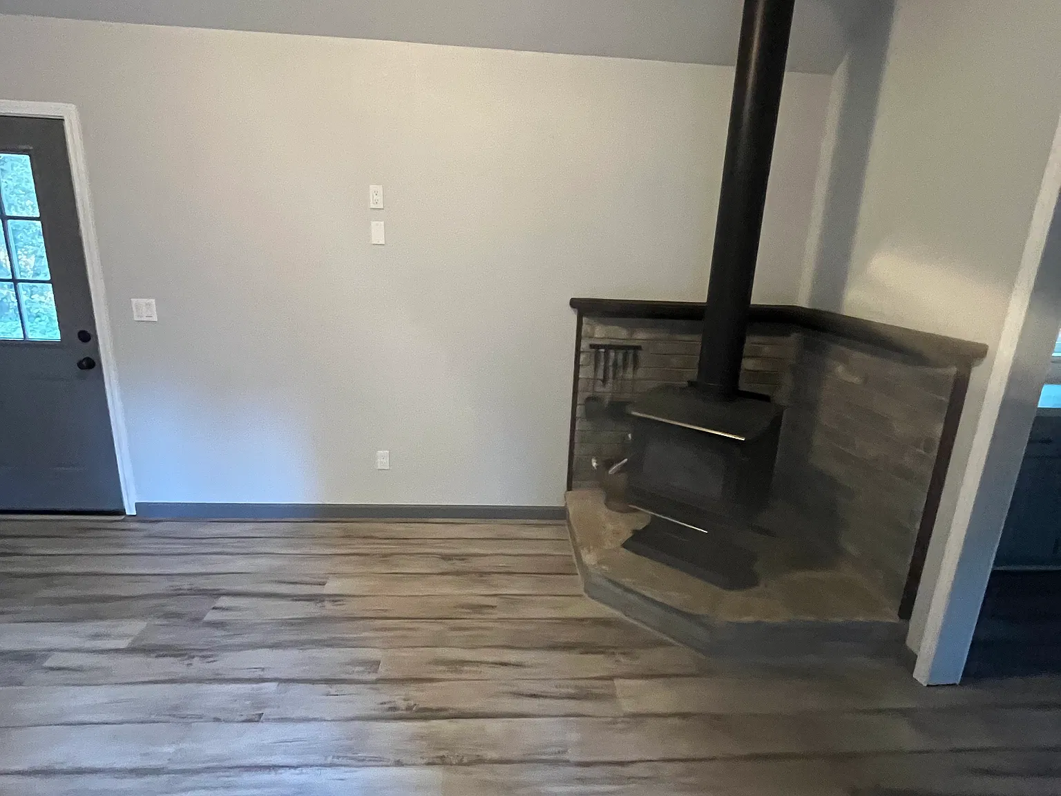 4240 Jacobus Dr — Photo 2