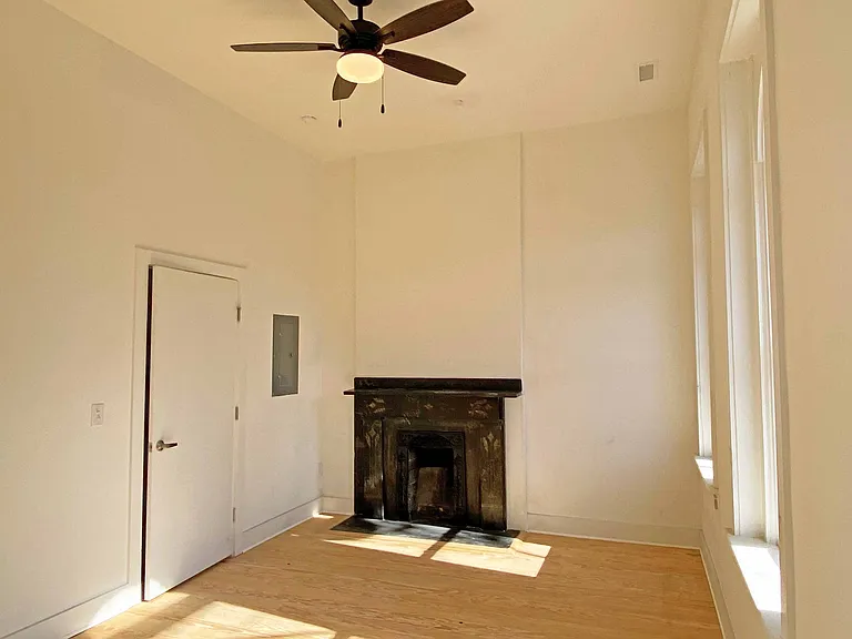 1718 E Main St — Photo 6