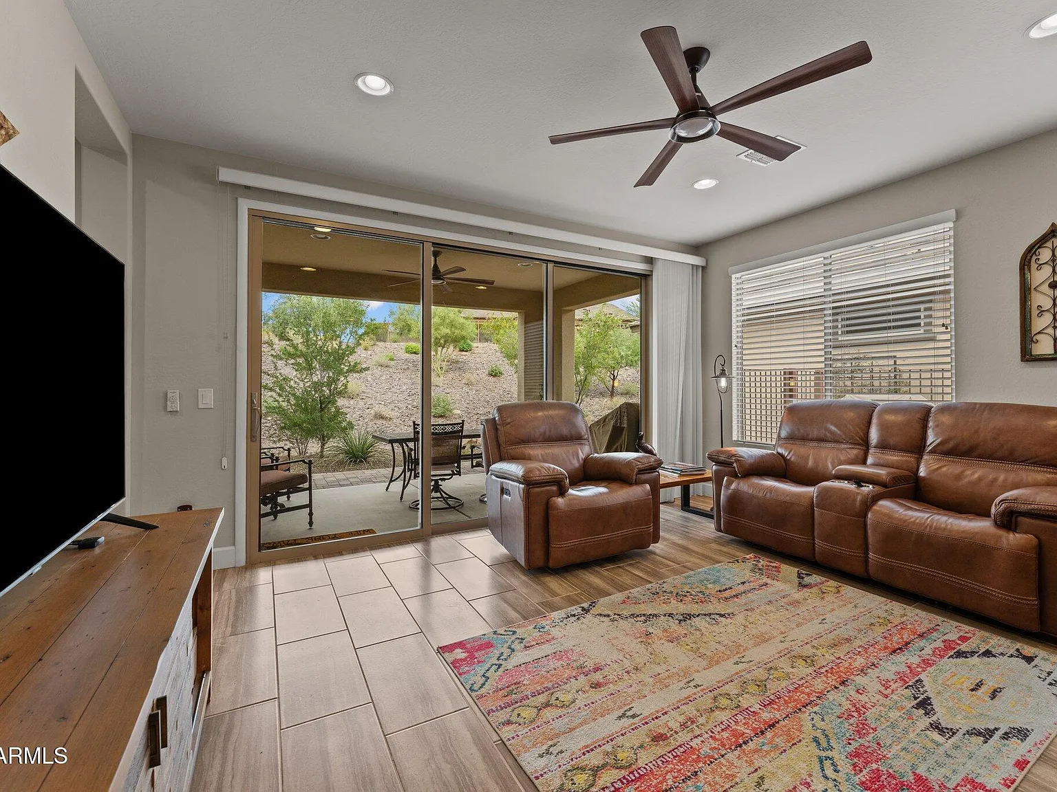 2 bed, 2.0 bath, 1218 sqft, $2,400 — Photo 4