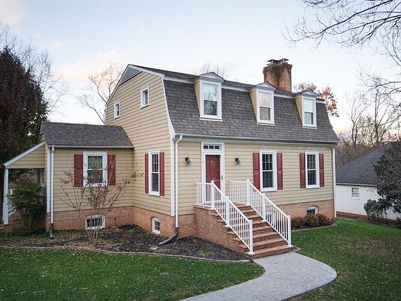 2nd image of 3216 Elk St