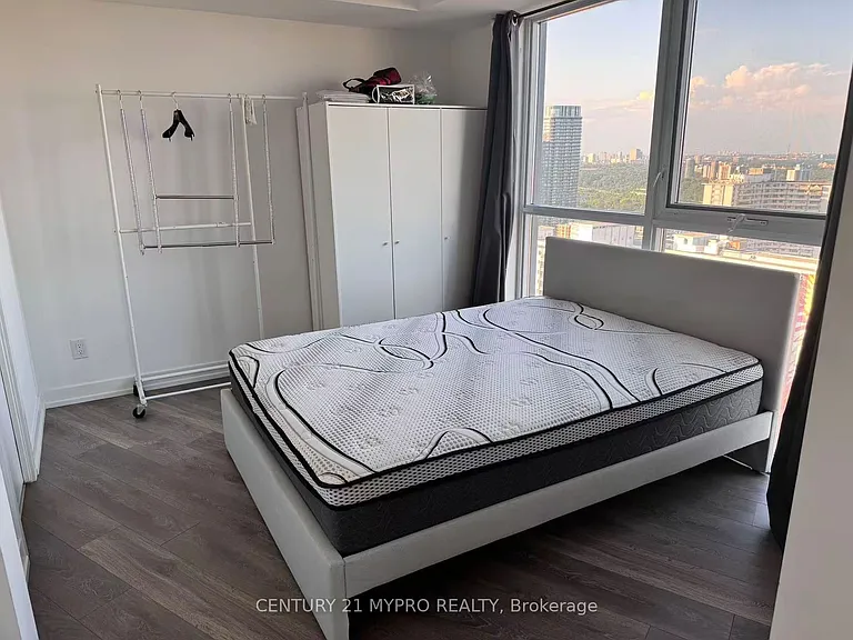 159 Wellesley St E #3403 — Photo 9