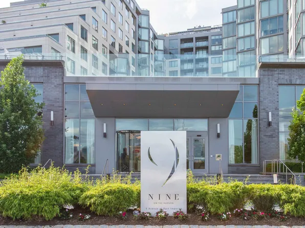 9 Avenue At Port Imperial image 1 of 23