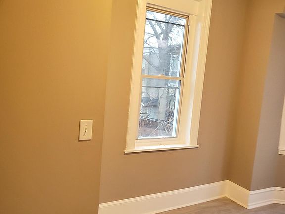 4th image of 2439 N 19th St Floor 3