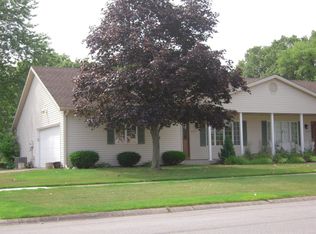 227 Plum Creek Dr, Schererville, IN