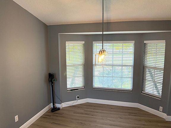 5th image of 1857 Travelers Palm Dr