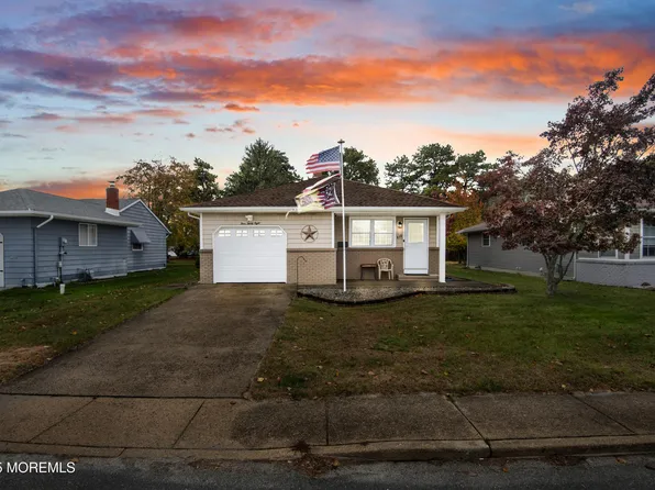 438 Jamaica Boulevard, Toms River, NJ 08757