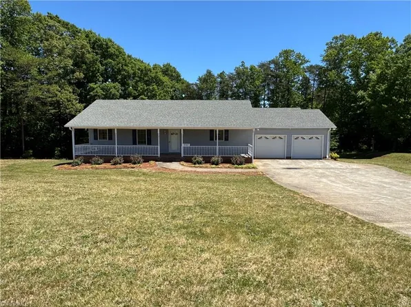 6543 S State Highway 66, King, NC 27021