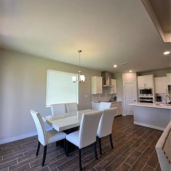 613 W Haveland St — Photo 24