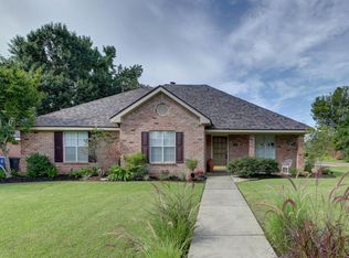 1000 Rosedown Ln, Lafayette, LA 70503