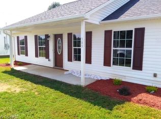 389 Cow Palace Rd, Lexington, NC 27295