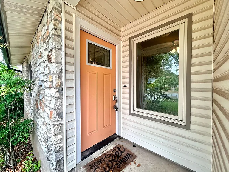 3305 Oak Aly — Photo 3